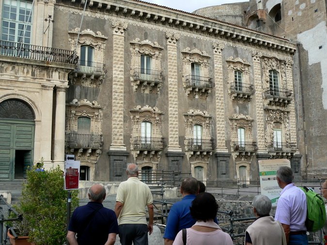 (2) Museo dei Benedettini - Ingresso principale - l'esterno